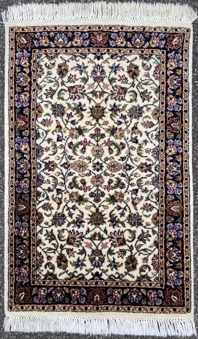 KASHAN HAND KNOTTED RUG, 2.0 x 3.4 (61cm x 102cm): Kashan Rug was hand knotted in India of 100 percent natural wool and has full wool piles and is in like new condition. Beautiful colors with nice quality. No holes, plush and soft with a gor