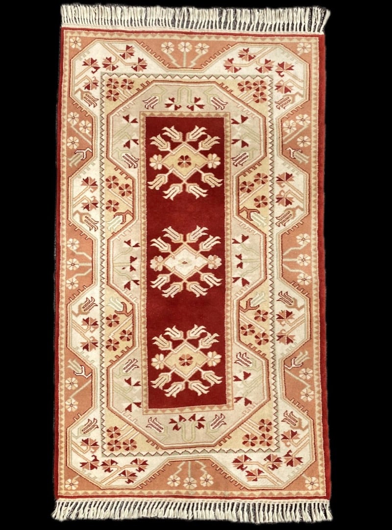KAZAK CAUCASIAN HAND KNOTTED RUG, 3.11 x 6.10 (119cm x 208cm): Caucasian Kazak rug was hand knotted in Turkey of 100% natural wool on a cotton foundation. The rug has full wool piles and is in like new condition. It is made with excellent quality, nice and s