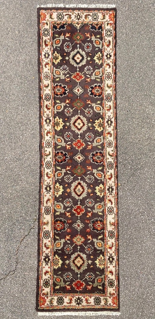 PESHAWAR HAND KNOTTED RUNNER, 2.7 x 10.0 (79cm x 305cm): This Peshawar runner was hand knotted in Pakistan of 100% natural wool on a cotton foundation. This rug has full wool piles and is in like new condition. Beautiful colors made from vegetable dyes