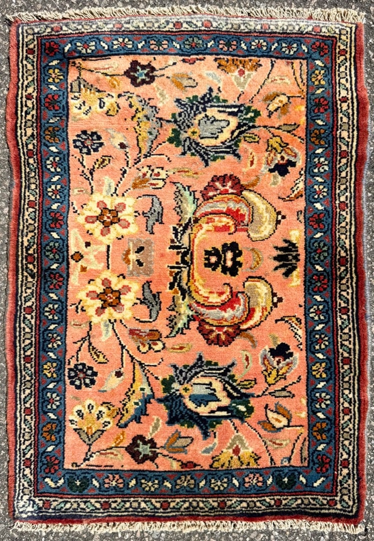 VINTAGE PERSIAN LILIHAN HAND KNOTTED RUG, 2.5 x 2.9 (74cm x 84cm): Vintage Persian Lilihan rug was hand knotted in Iran of 100% natural wool on a cotton foundation. The rug is 60+ years old and has medium, even wool piles and is in excellent condition for its ag