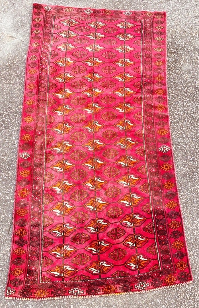 VINTAGE JALDAR HAND KNOTTED WOOL RUG – 3.4 x 6.5: Vintage Jaldar rug was hand knotted in Afghanistan of 100% natural wool on a cotton foundation. This rug is 50+ years old, it has medium wool piles and is in like new condition. Beautiful co