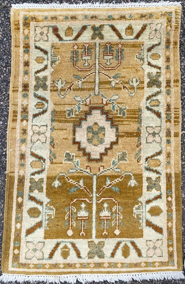 SOUMAK FLAT WEAVE HAND KNOTTED RUG, 2.0 x 3.0 (61cm x 91cm): Tribal Soumak flat weave rug was hand knotted in Afghanistan of 100% natural wool and has perfect, flat weave wool piles and is in like new condition. Beautiful colors with excellent quality