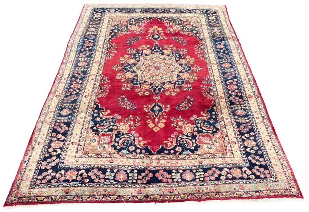 VINTAGE PERSIAN HAMADAN HAND KNOTTED RUG - 6.6 x 9.9, 198cm x 295cm: Persian Hamadan rug was hand knotted in Iran of 100 percent natural wool. This rug is at least 50 years old, has medium soft, wool piles and is in excellent condition for its age. Beautiful colors wit