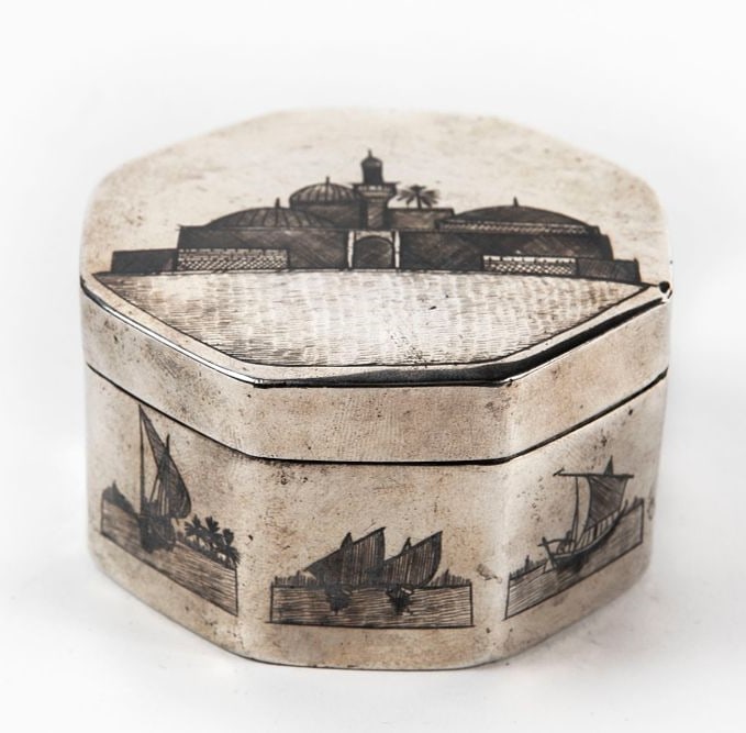 Antique octagonal Iraqi silver box, decorated with black niello depicting scenes along the banks of (1 of 5)
