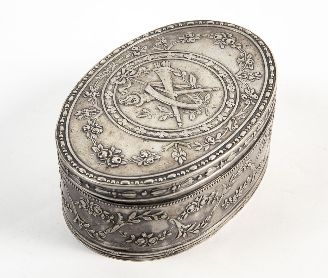 Antique German silver box, made by the jeweler Johann S. Kurz' (German jeweler operating at the end (1 of 8)