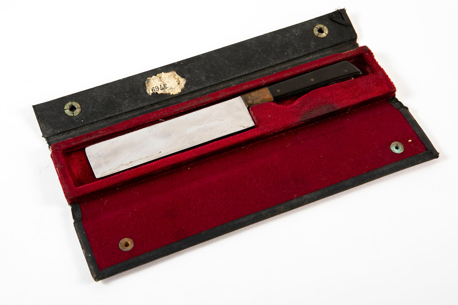 The knife of a Jewish butcher, an American manufacturer, bears the name of the butcher 'Lublinsky (1 of 7)