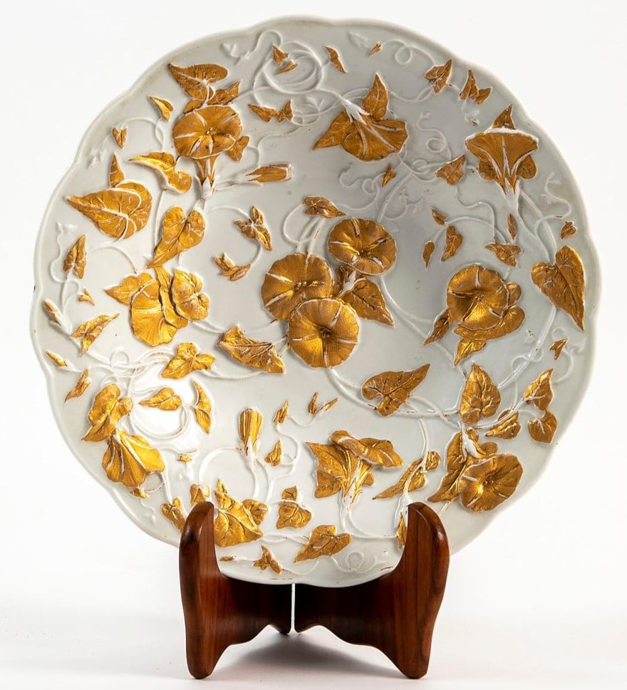 An old high-quality German porcelain bowl, circa 1880, made by Meissen, decorated with relief: An old high-quality German porcelain bowl, circa 1880, made by Meissen, decorated with relief decorations of a climbing plant highlighted in gold, signed, Diameter: 29 cm,