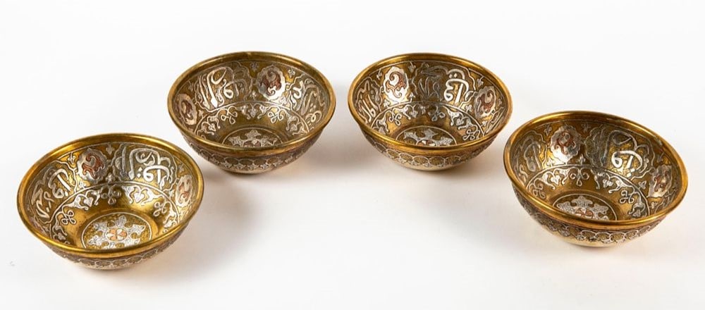 4 Islamic bowls, decorated with Damascus work, height: 5 cm, diameter: 13 cm,: 4 Islamic bowls, decorated with Damascus work, height: 5 cm, diameter: 13 cm,