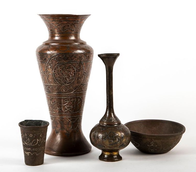 Lot of 4 Islamic vessels, decorated with Damascus work, The height of the highest vase: 28 cm, the (1 of 4)