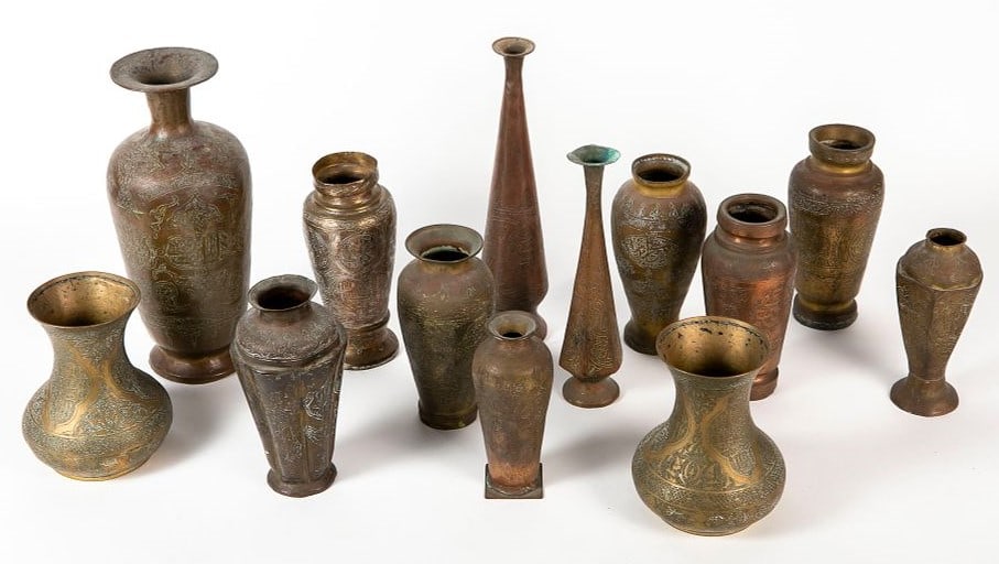 Lot of 13 Islamic vases, some of them antique, Height: 13.5-25.5 cm,: Lot of 13 Islamic vases, some of them antique, Height: 13.5-25.5 cm,