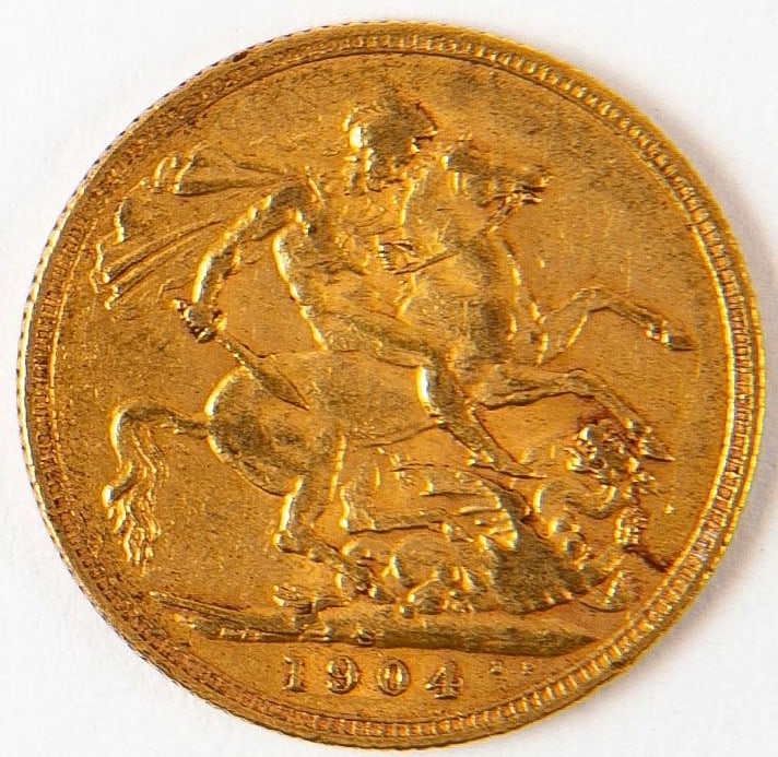1904 English sovereign gold coin, Gold: 916, Weight: 7.9 grams,: 1904 English sovereign gold coin, Gold: 916, Weight: 7.9 grams,