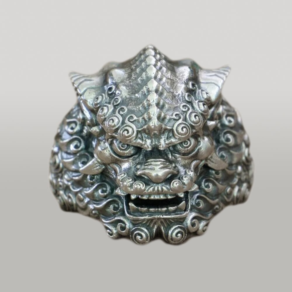 China Style Foo Lion Dog 925 Sterling Silver Ring: Size: Size 9. Face Height 2.4 cm. Weight 19.5 g. Materials: 925 Sterling Silver. Condition: Excellent. The ring features a majestic foo lion dog head design, symbolizing protection and prosperity in C