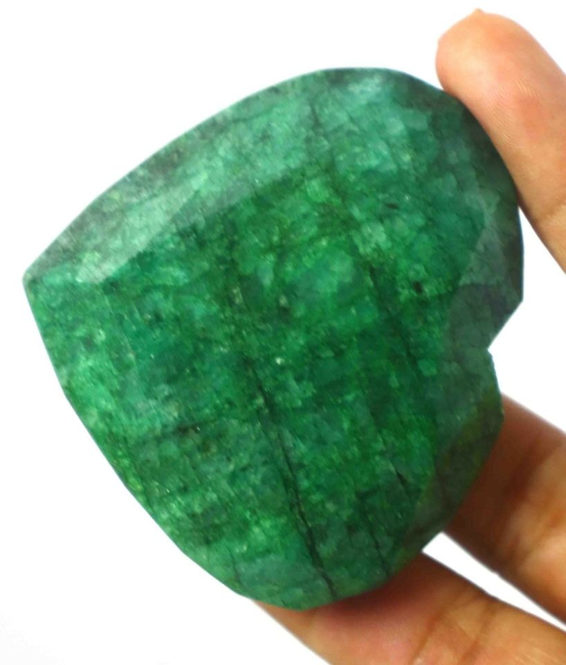 Certified huge Brazilian Green Emerald Gemstone Heart beryl (1 of 2)