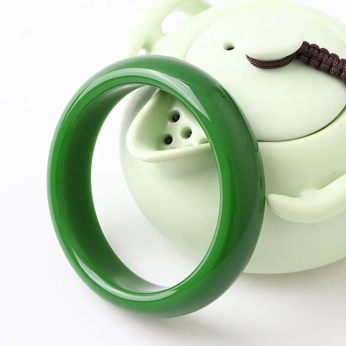 Chinese Jade Bangle Handcrafted Jewelry Bracelet (1 of 3)