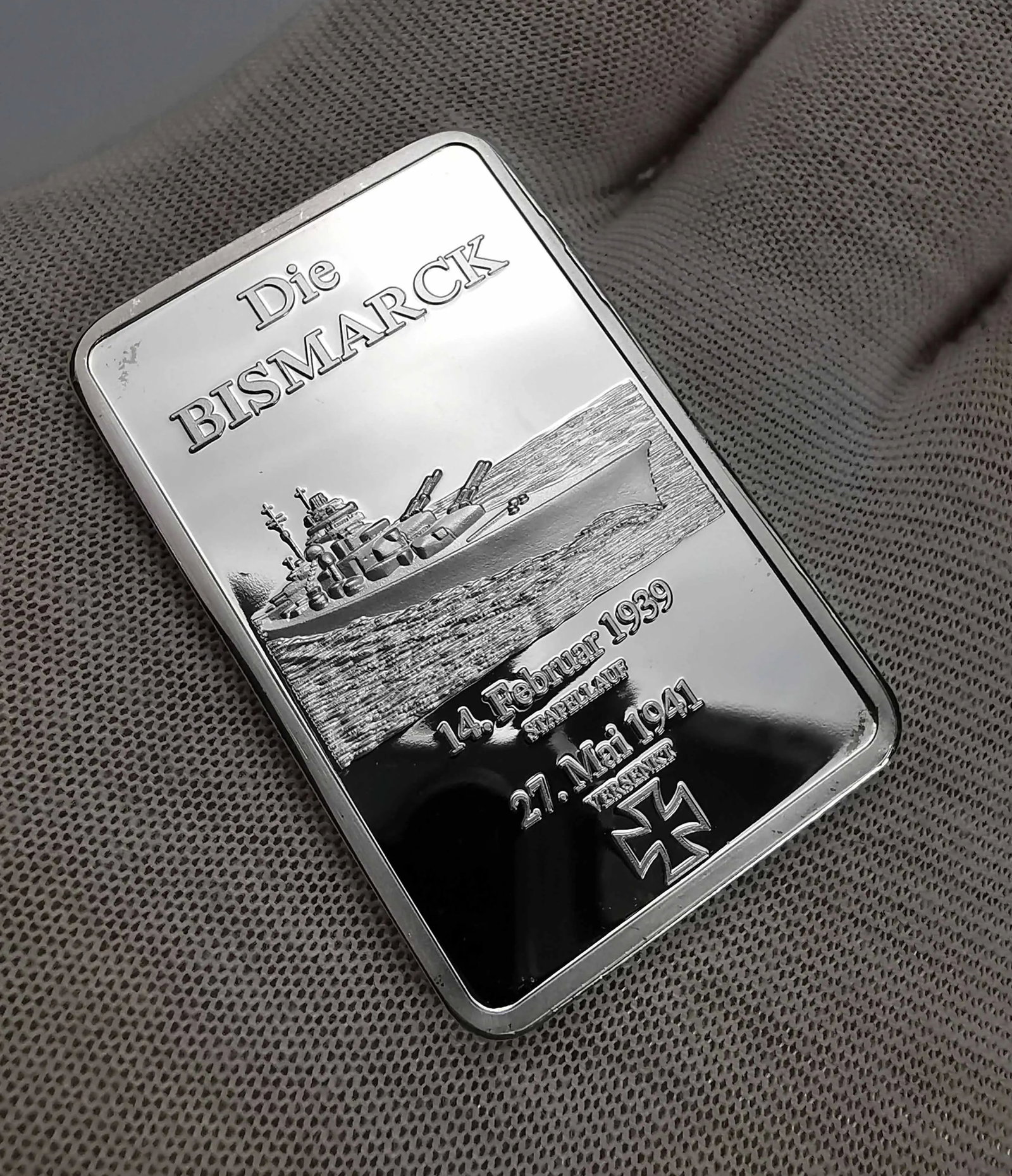 Rare Collectible Military Sea Silver Plated Ingot: Size: Height 5 cm - Width 2.8 cm - Thickness 0.3 cm. Materials: Iron with silver plated. Condition: New. This is a replica ingot of Deutsche Marine Die Bismarck made of iron with silver plated. Die Bi