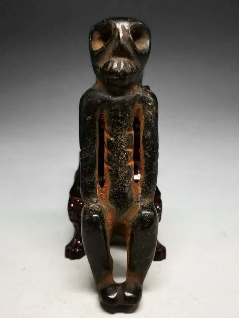 Retro Meteorite Iron Stone Carved Sculpture Amulet (1 of 2)