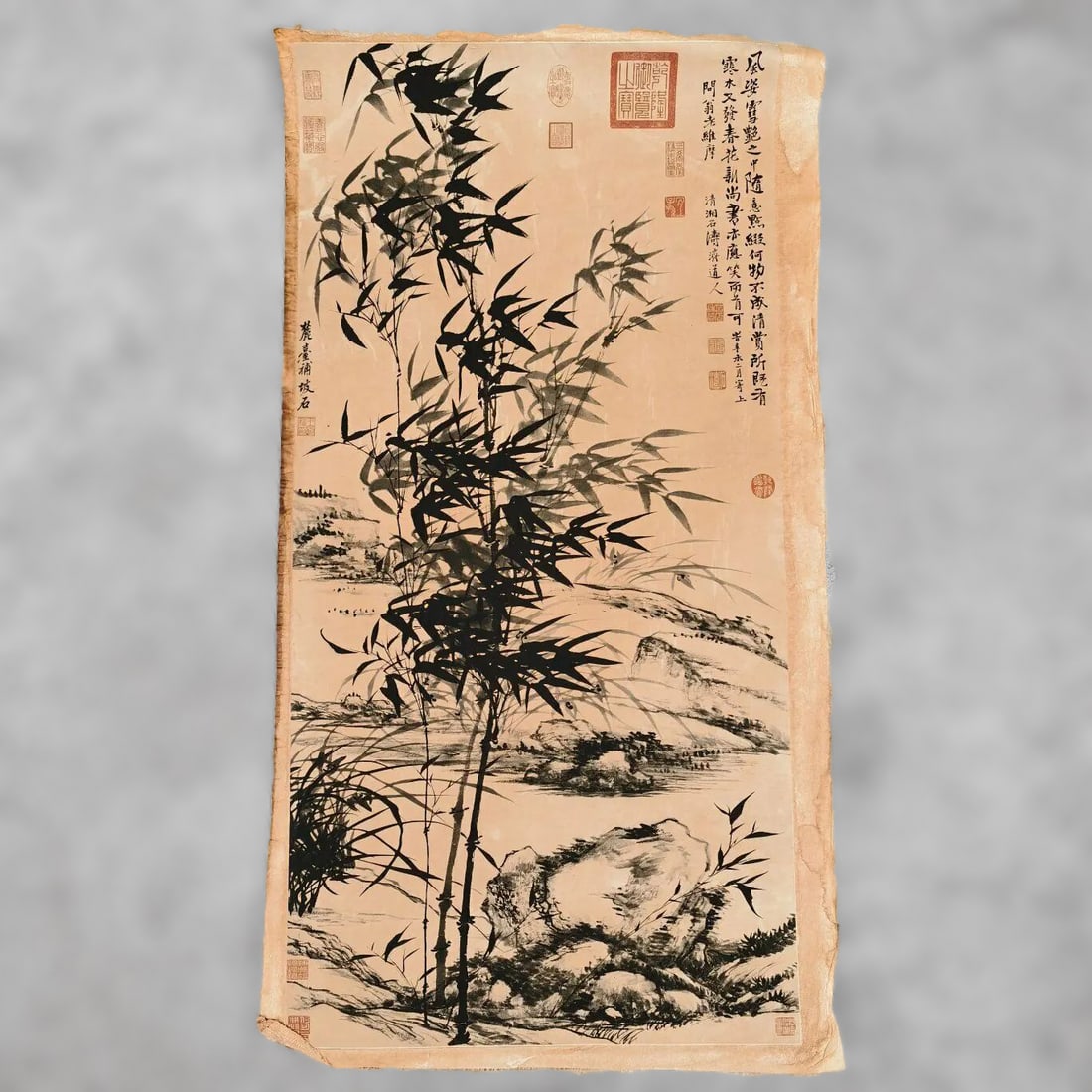 Retro Oriental Bamboo Motif Paper Drawing Painting: Size: Height 90 cm - Width 50 cm. Materials: Paper. Condition: Resembles a retro aesthetic. This vintage-style Chinese painting of bamboo in Shi Tao style, a renowned painter from the late Ming and ea
