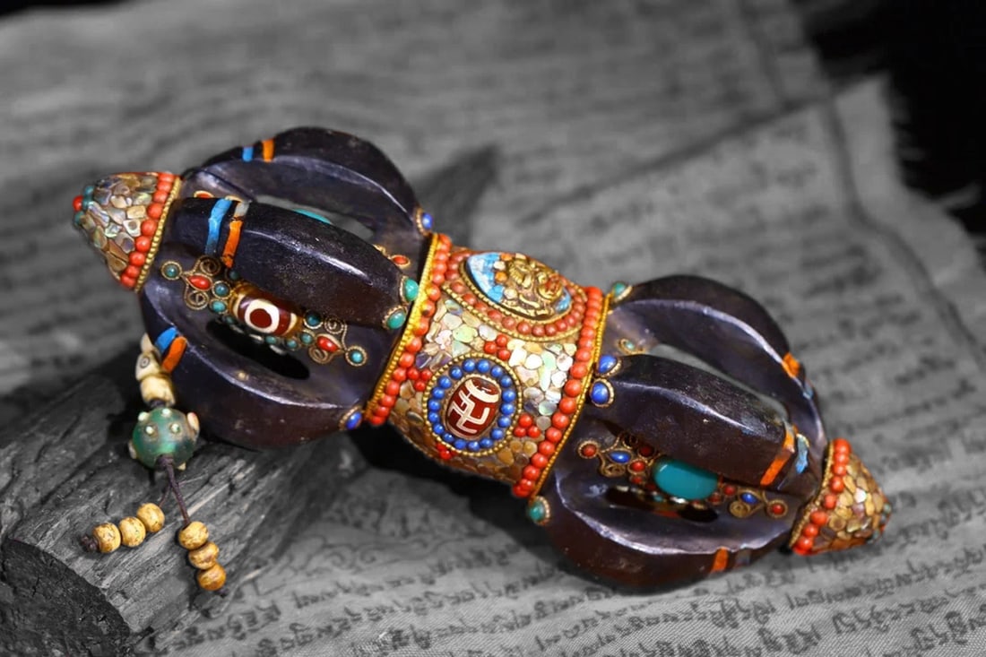 Old Style Mosaic Gem Vajra Amulet Buddhist Relic (1 of 5)