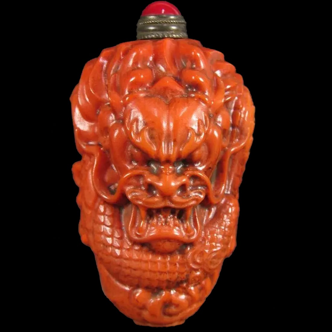 Antique-Style Chinese Dragon Design Snuff Bottle (1 of 5)