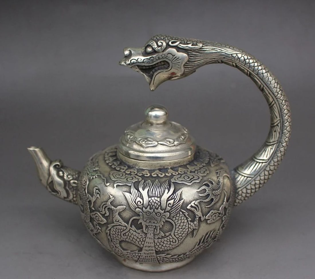 Exceptional Qing Dynasty Style Kettle Dragon Motif (1 of 5)