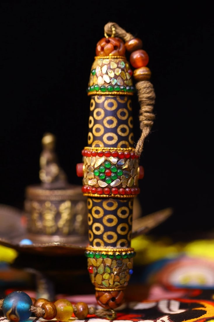 Vintage Pendant Amulet Shell Gemstones Dzi Beads (1 of 6)