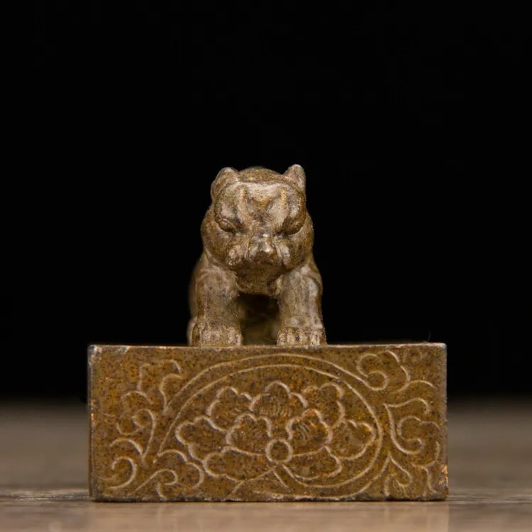 Oriental Bronze Handmade Vintage Seal Tiger Statue (1 of 6)