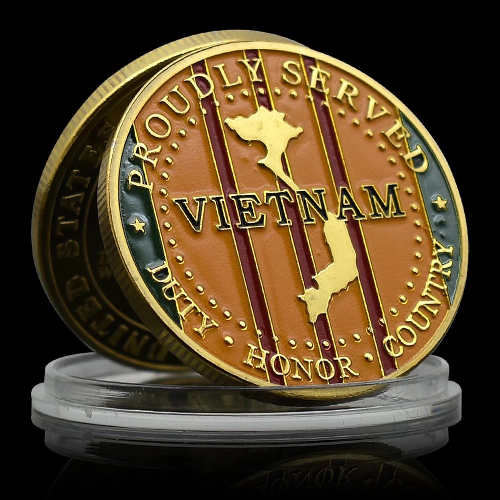 Replica Coin Vietnam War Red Black Gold Tones (1 of 6)