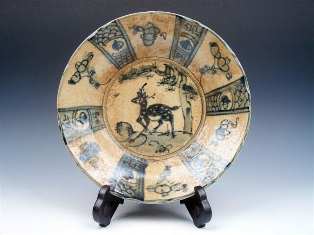 Antique-Inspired Porcelain Deer Design Dish Plate (1 of 10)