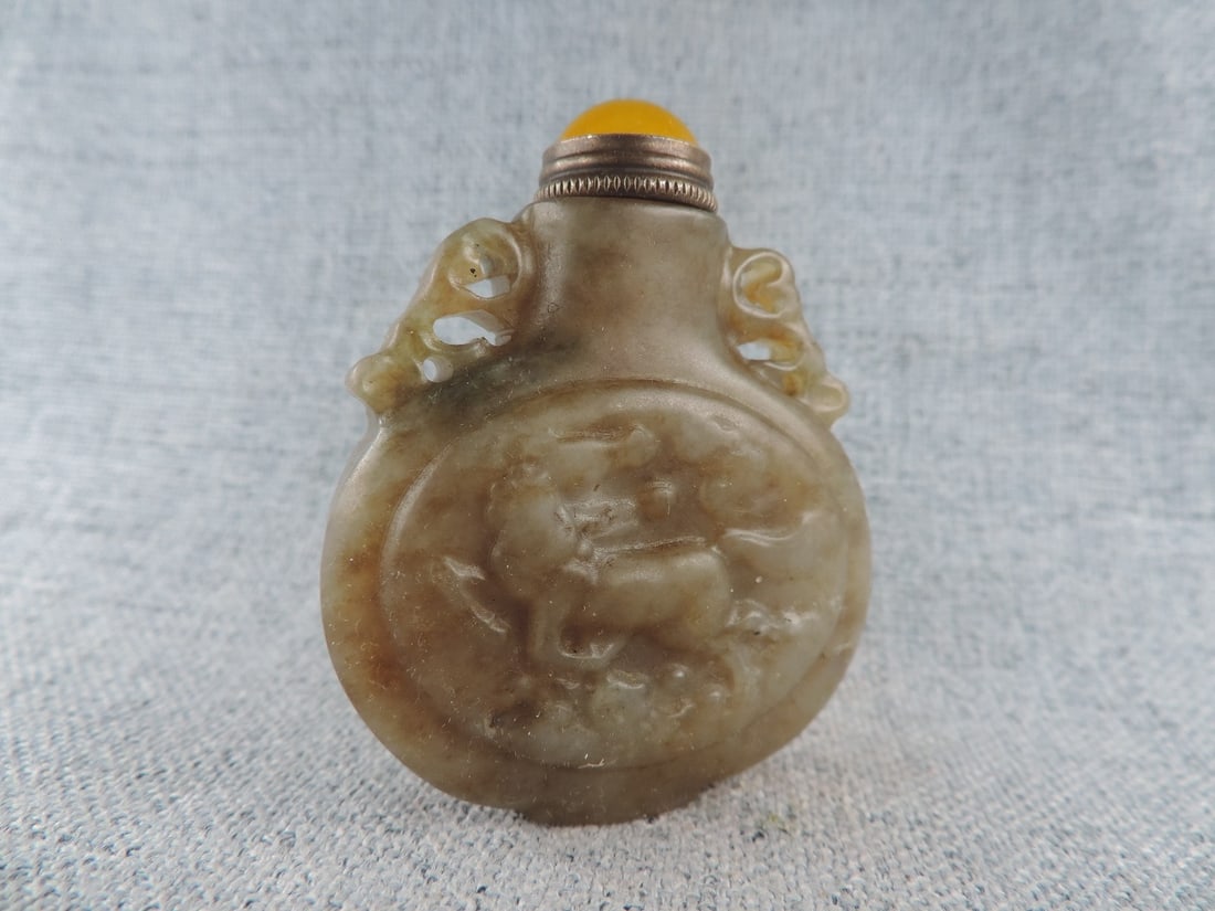 Retro Style Asian Jade Snuff Box Horse Design (1 of 9)