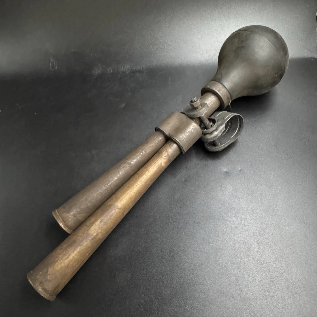 Hand Pinched Mechanism Brass Air Horn Whistle (1 of 5)