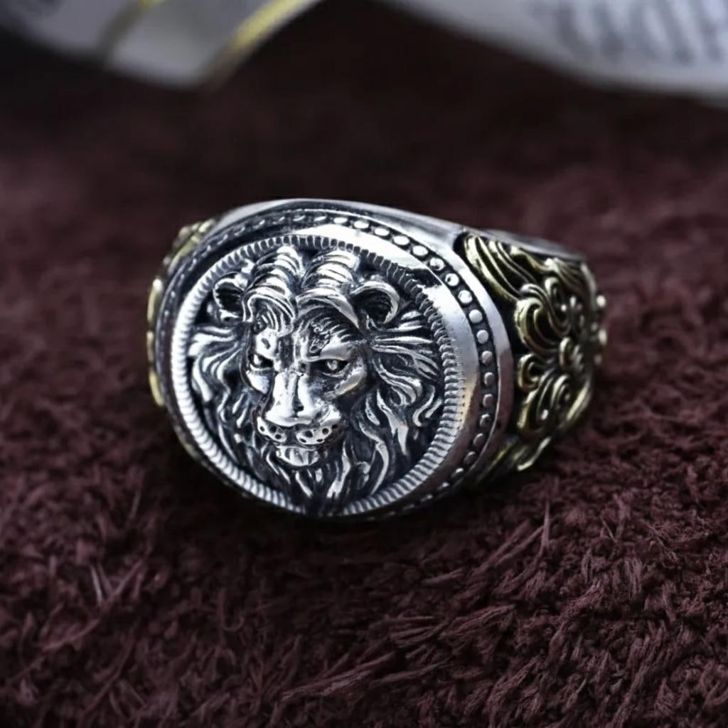 Relief Lion Head Silver Ring Gold Ivy Thai Style: Size: Ring size: Resizable - Width 19 mm. Weight 13 g. Materials: S925 silver. Condition: New. This ring is crafted from S925 silver and highlights a detailed lion head in relief. The shank features