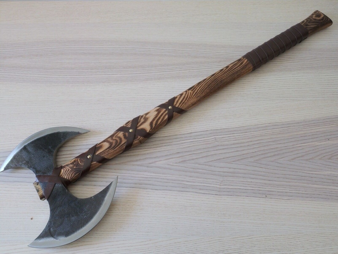 Engraved Dragon Carbon Steel Axe Pizza Cutter (1 of 6)