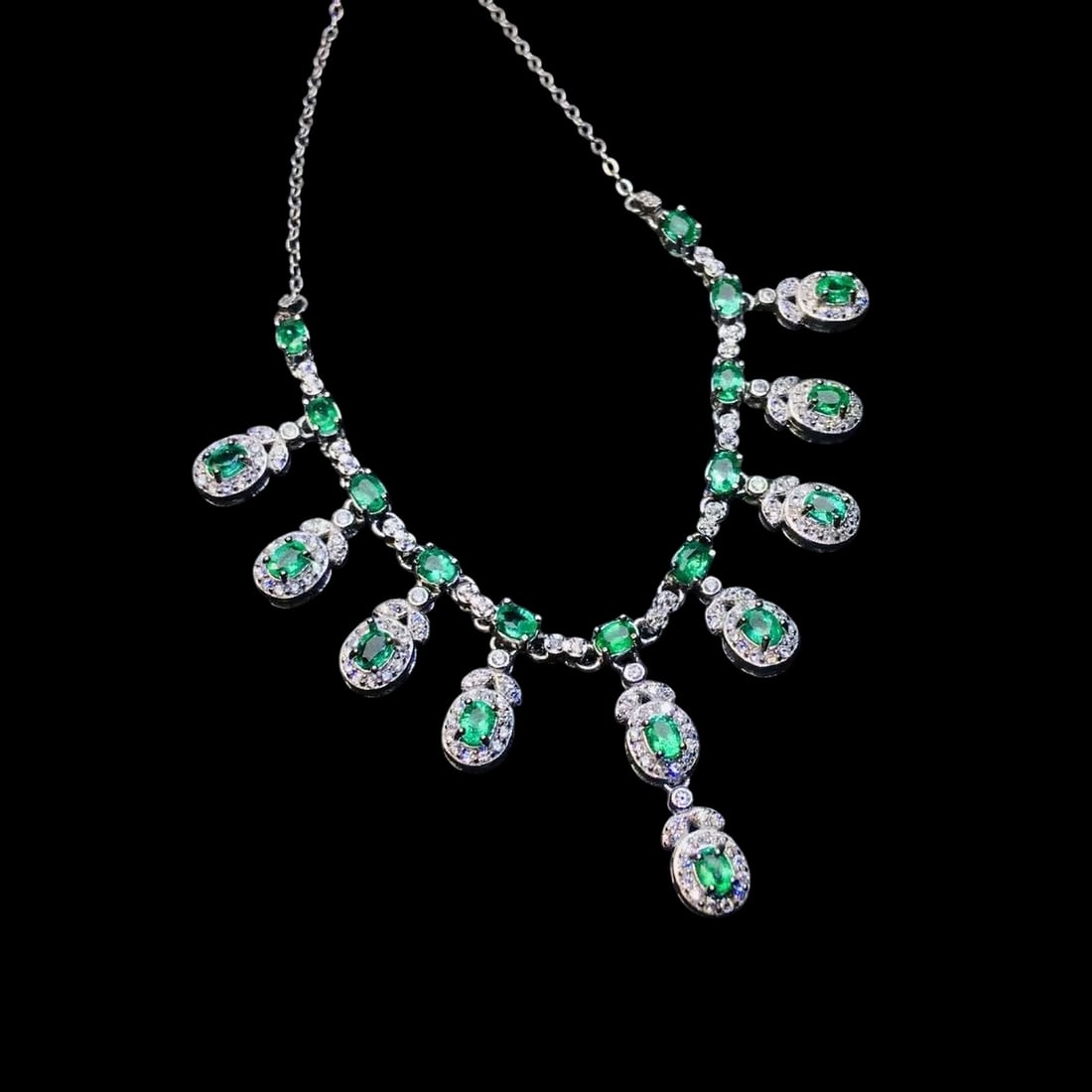 Classic Style Pure Silver Green Emerald Necklace (1 of 4)