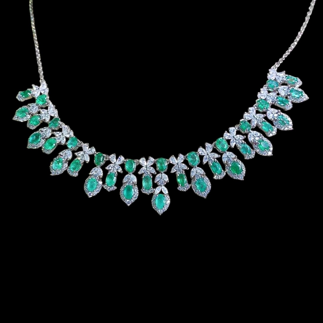 Classic Pure Silver Green Emerald Stone Necklace (1 of 4)