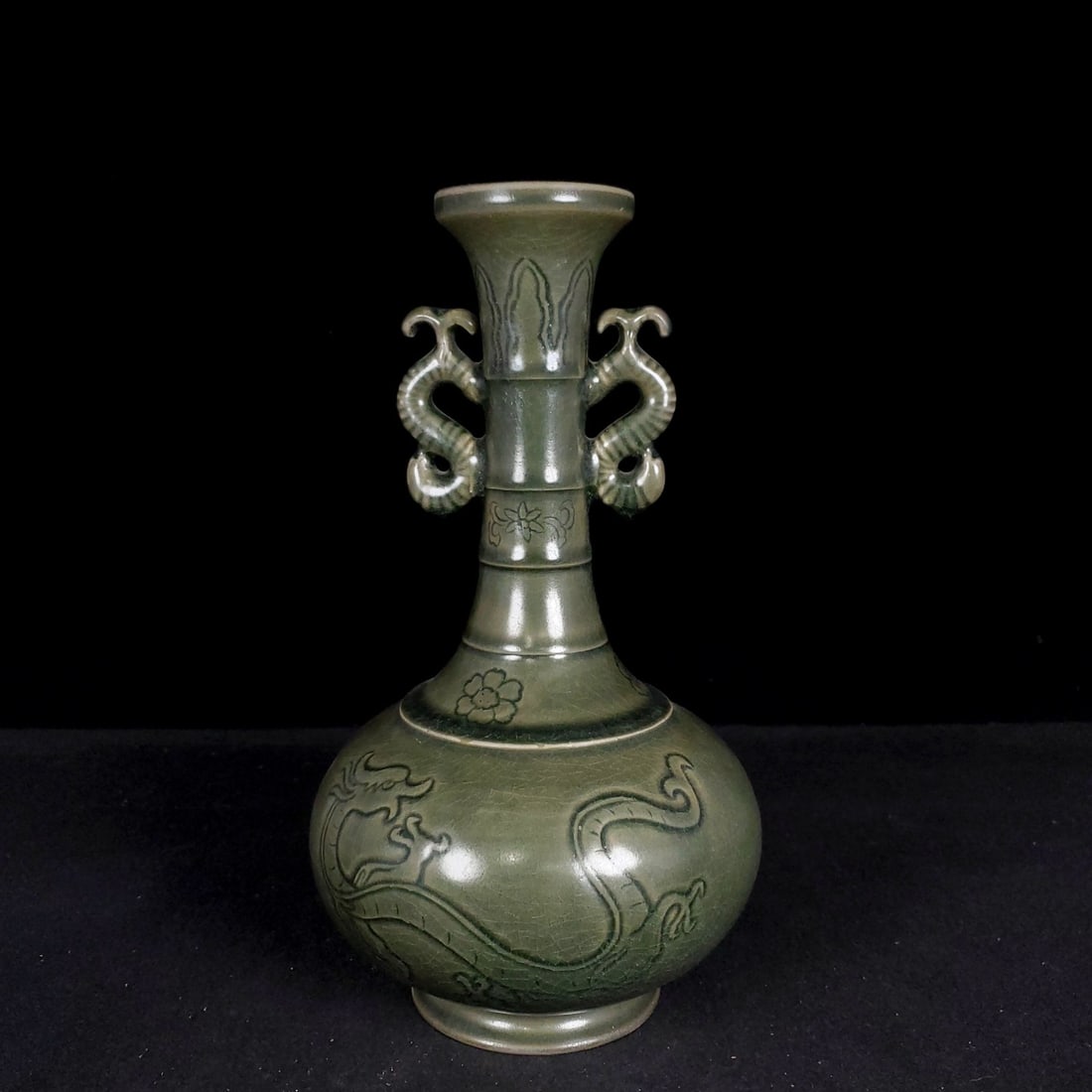 Jade Colour Glaze Chinese Porcelain Vase Vessel (1 of 10)