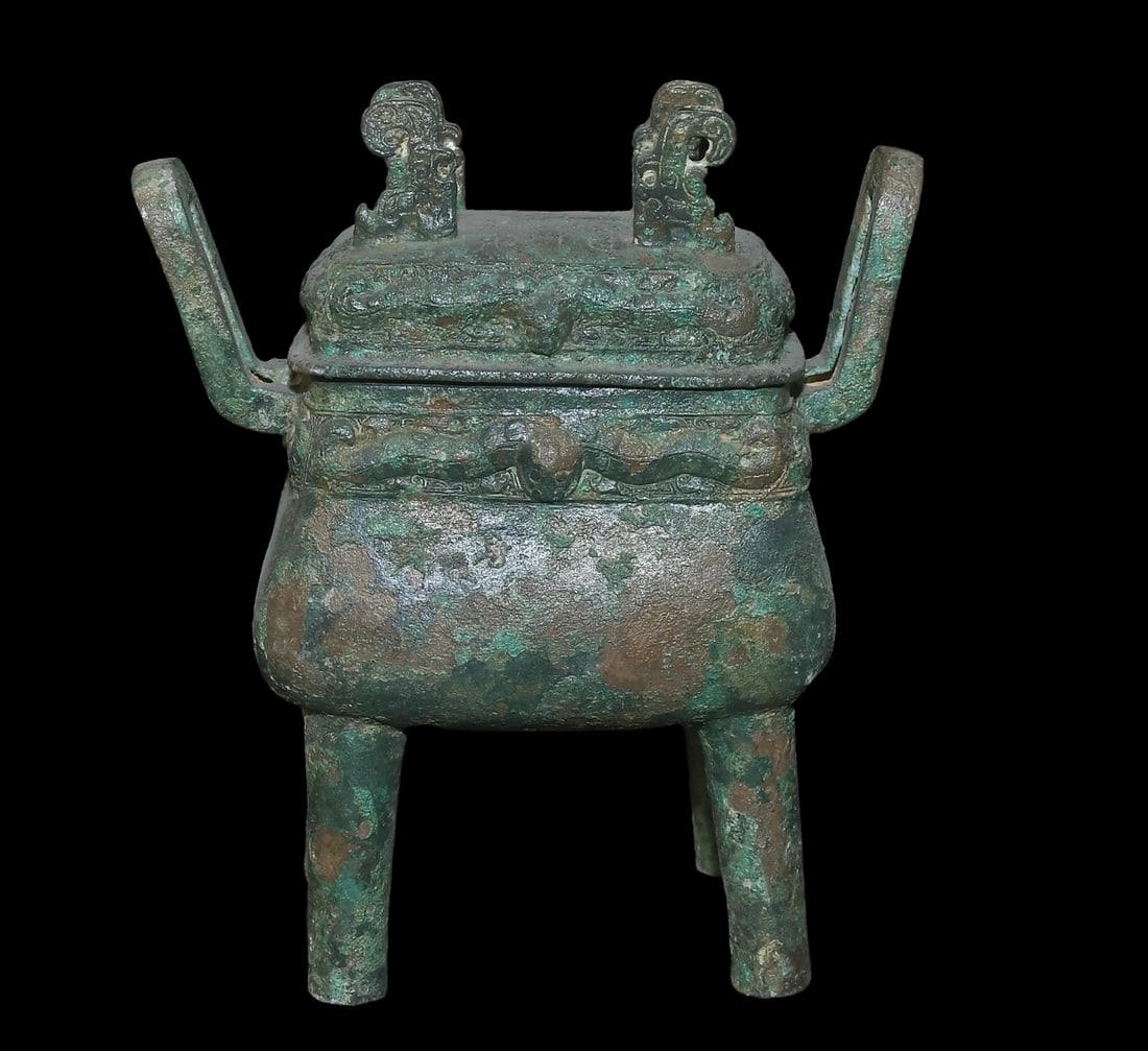 Antique-Style Chinese Incense Burner Bronze Vessel (1 of 6)