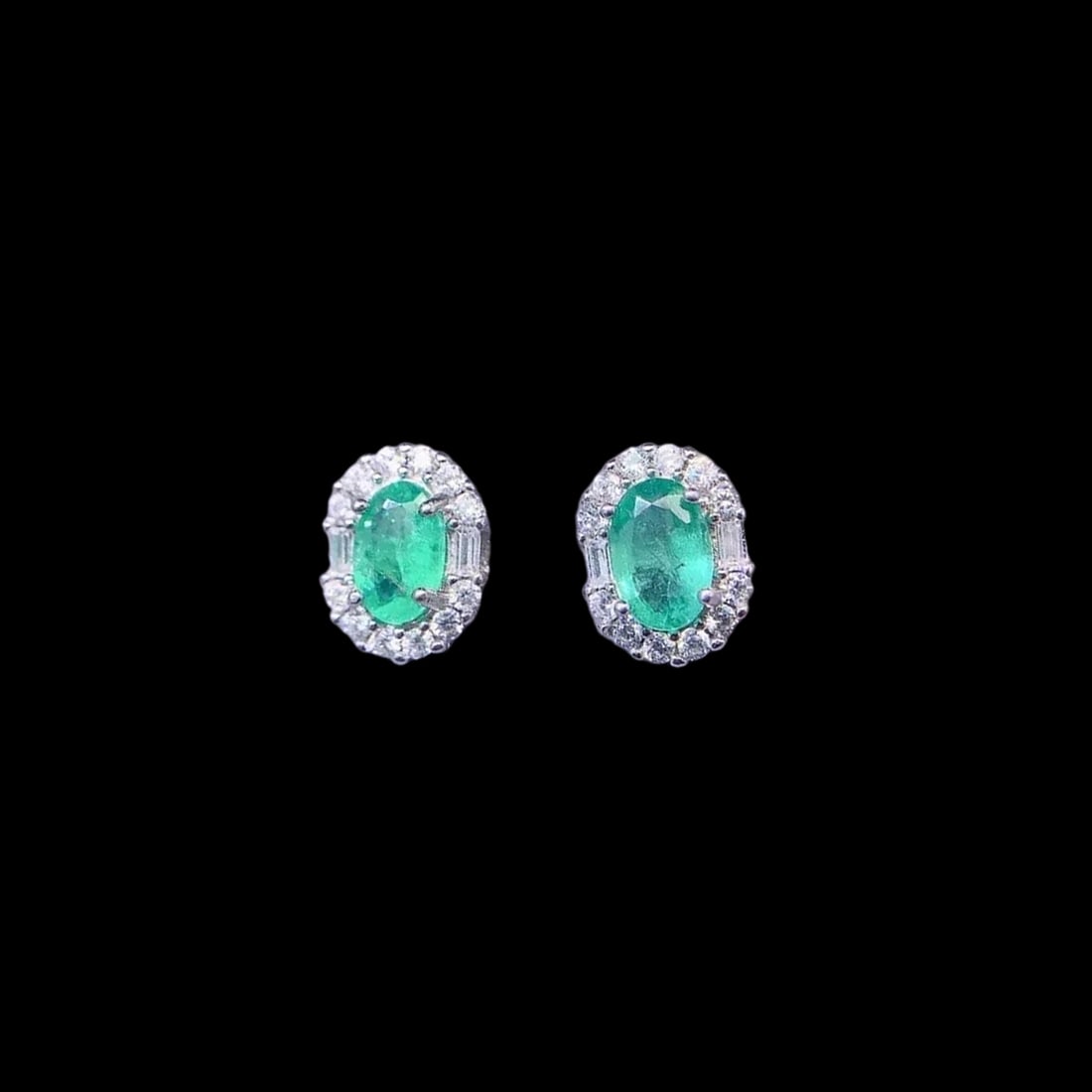 Oval Colombian Emerald Halo 925 Silver Earrings (1 of 3)