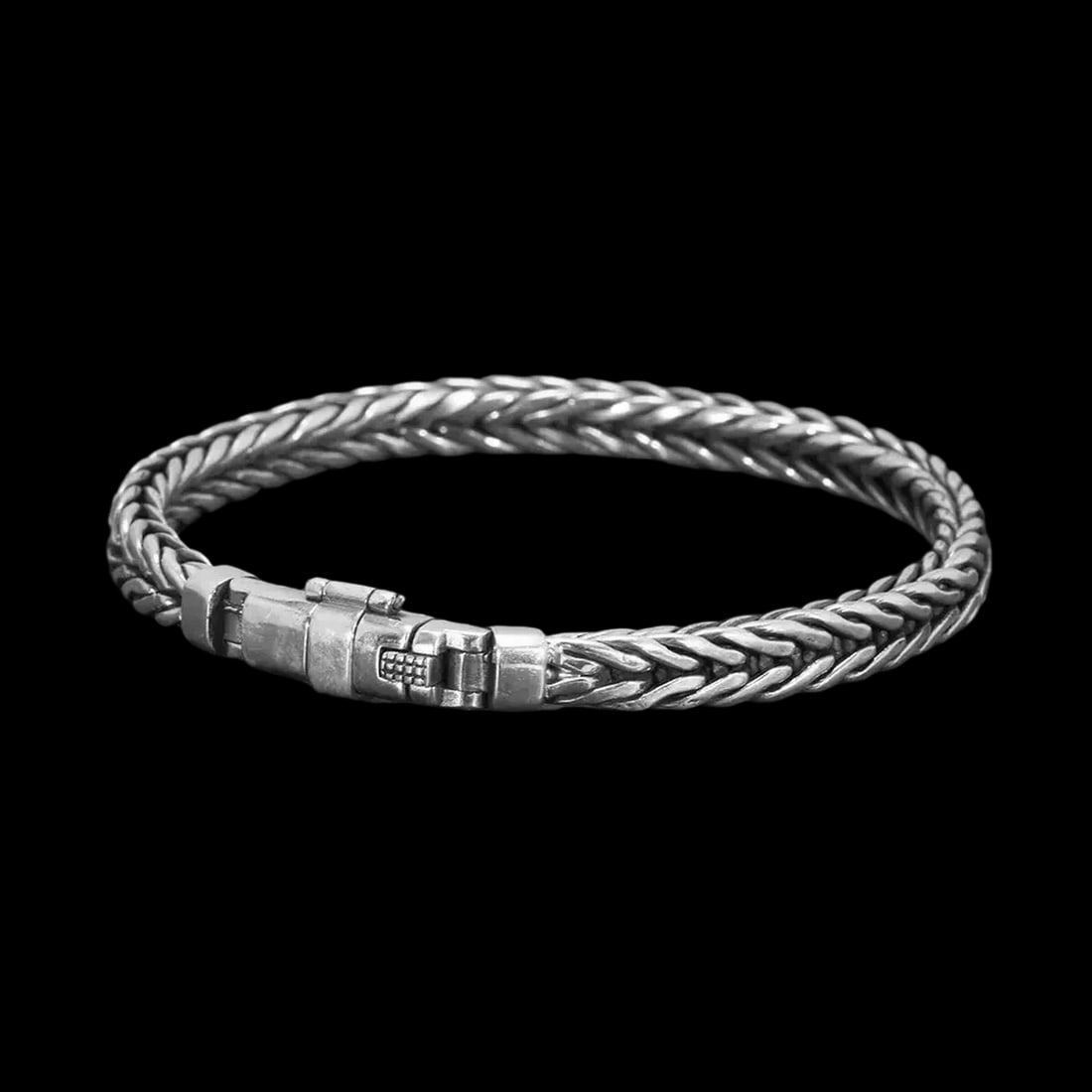 Unique Solid Silver Braided Keel Heritage Art (1 of 5)