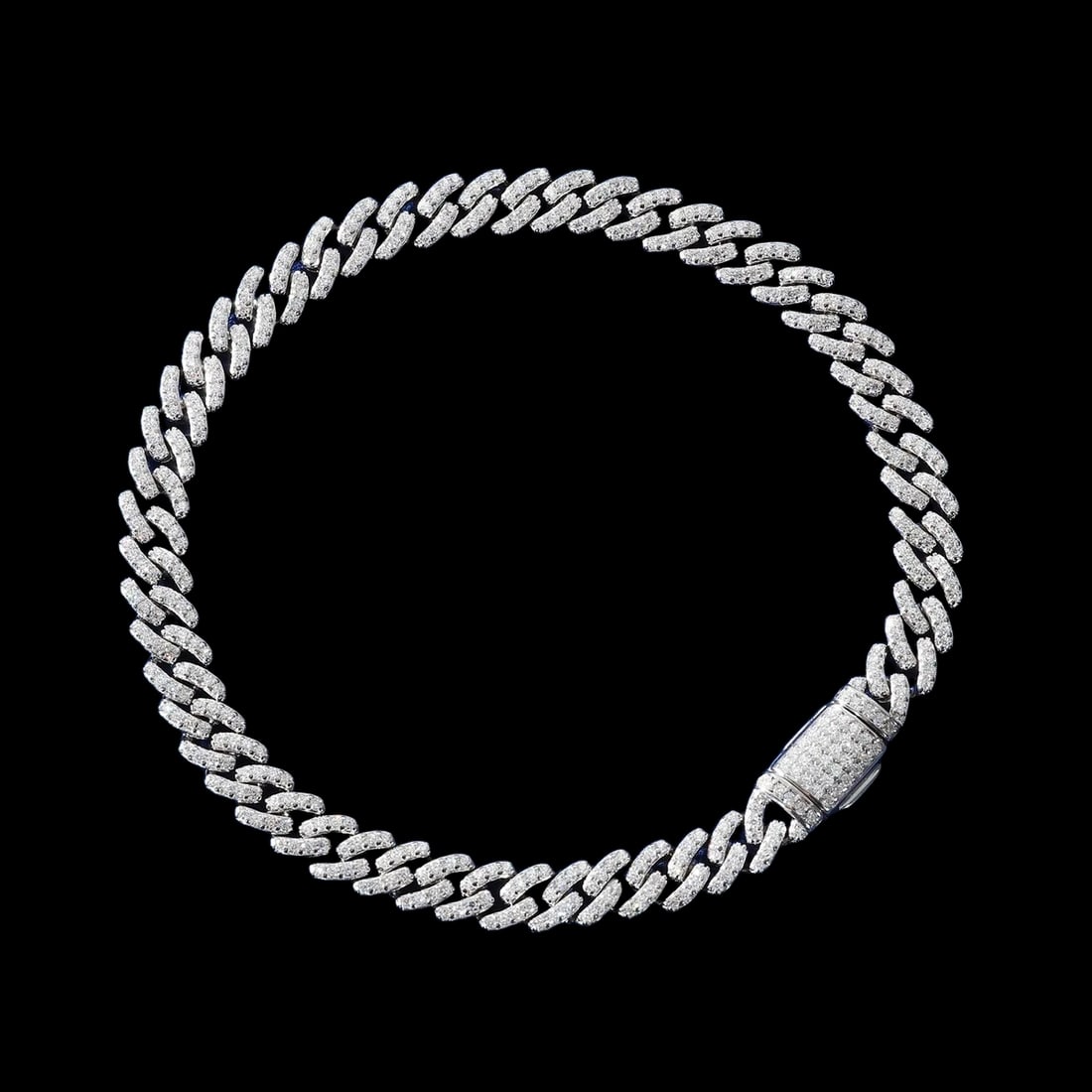 Intricate Moissanite Silver 925 Jewelry Bracelet: Size: Height 40 mm - Width 6 mm. Weight 11.74 g. Materials: 925 Sterling silver, copper. Condition: New. This pendant, crafted from 925 sterling silver, features a highly detailed three-dimensional sc