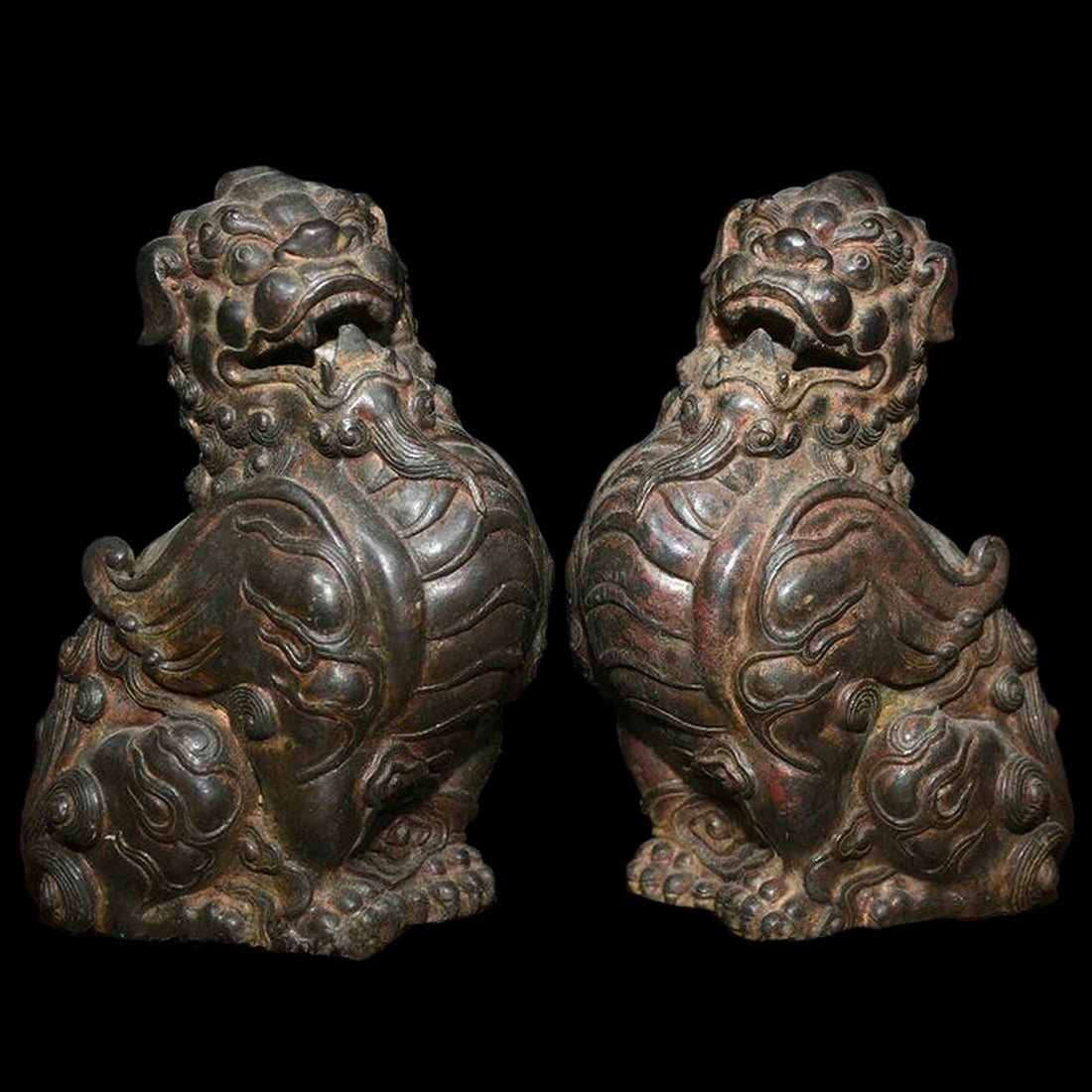 Sculptural Bronze Pair Of Guard Dogs Ancient Style (1 of 8)