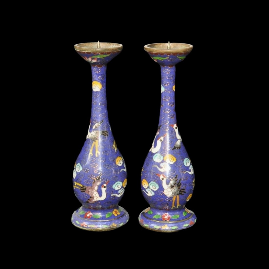 Antique Style Bronzed Crane Candlesticks Pair: Size: Height 23 cm - Length 7 cm - Width 7 cm. Weight 1.8 kg. Materials: Bronze. Condition: Resembles a retro aesthetic. This elegant pair of candlesticks is expertly crafted from bronze and