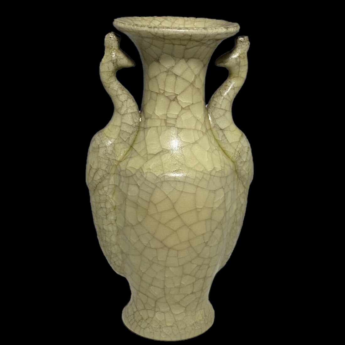 Chinese Retro Style Phoenix Artisan Guan Kiln Vase: Size: Height 23 cm - Diameter 13 cm. Materials: Porcelain. Condition: Excellent. This exquisite bottle vase is a masterpiece of the Guan kiln tradition, one of the Five Great Kilns of the Song