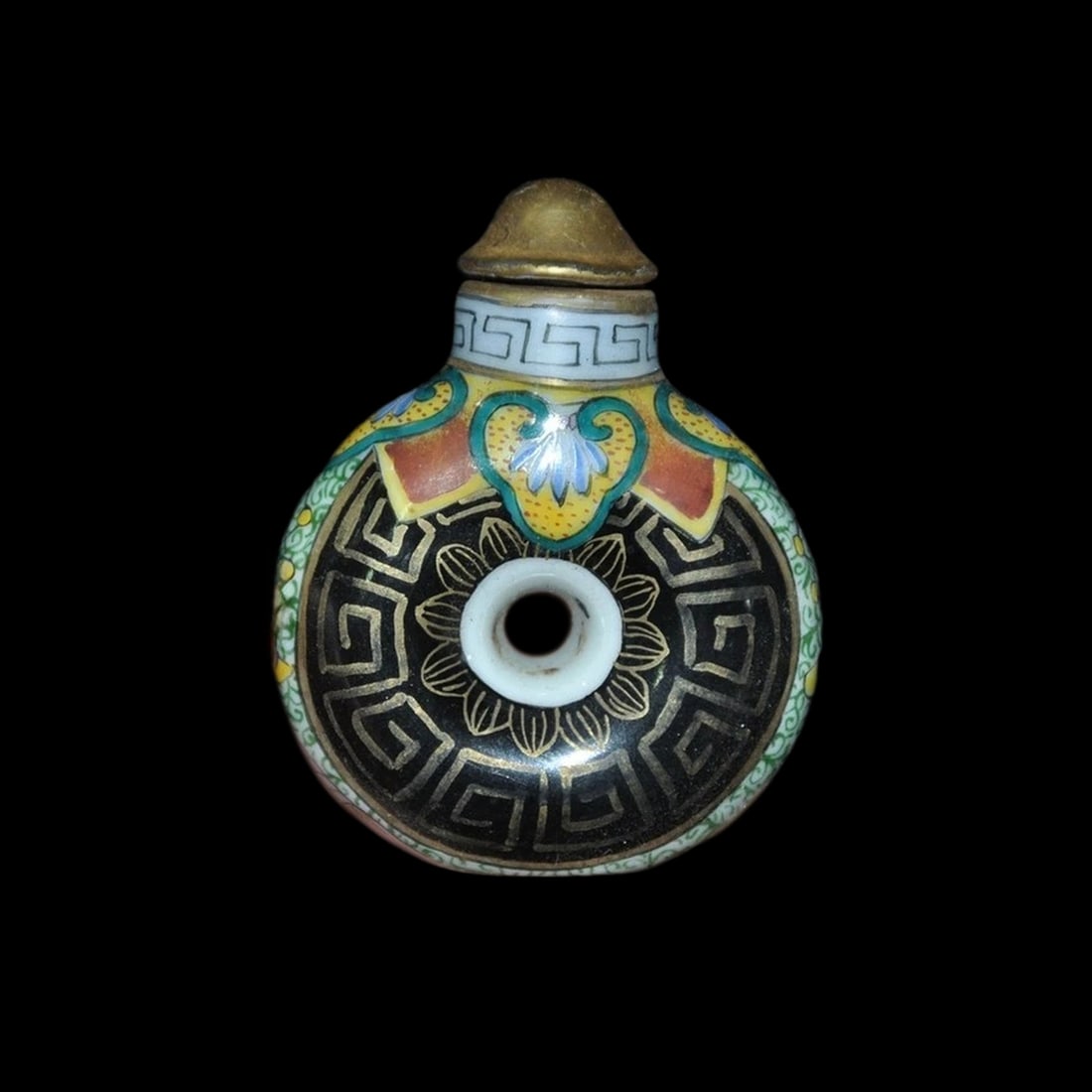Chinese Old Style Wucai Porcelain Snuff Bottle (1 of 5)