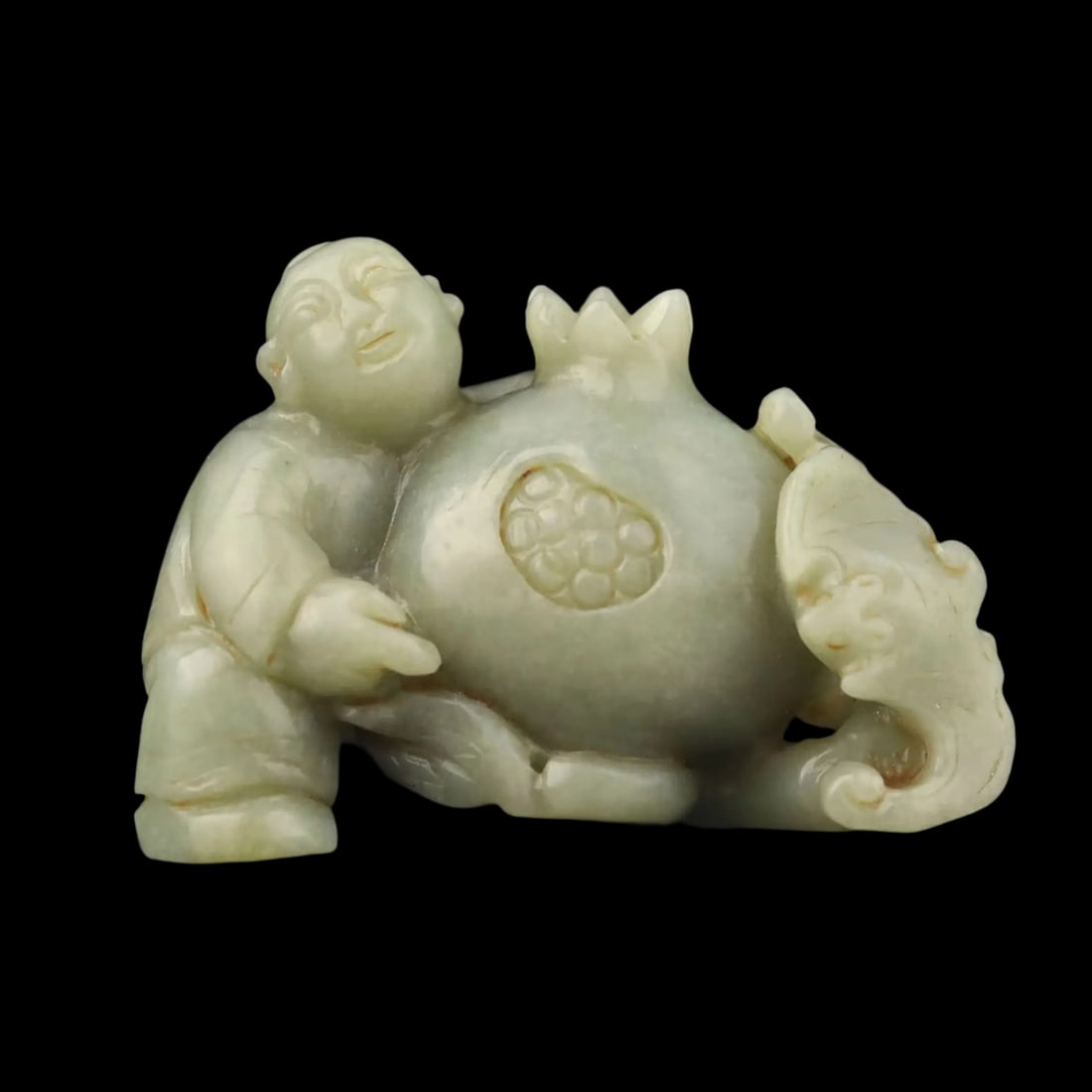 Chinese Vintage Style Figure Fu Wa Flower Motif: Size: Height 7.5 cm - Length 5.4 cm - Width 3.6 cm. Materials: Jade. Condition: Looks like vintage. This vintage-style sculpture is carved from Hittite jade and features traditional motifs of the Fu