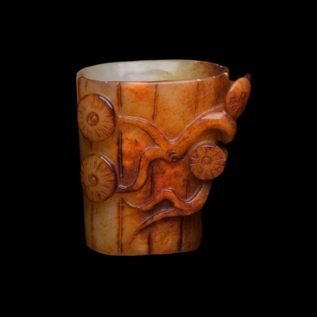 Retro Style Chinese Jade Bird Person Cup Pattern: Size: Height 5.0 cm - Length 5.0 cm - Width 3.0 cm. Weight 0.2 kg. Materials: Jade. Condition: Resembles a retro aesthetic. This unique ceremonial cup is expertly hand-carved from Hittite jade and