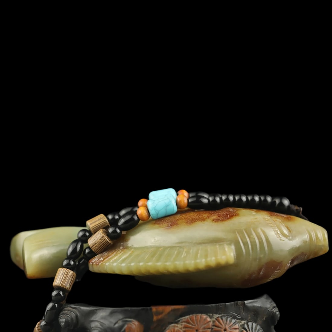 Oriental Jade Traditional Fish Pattern Pendant - 5