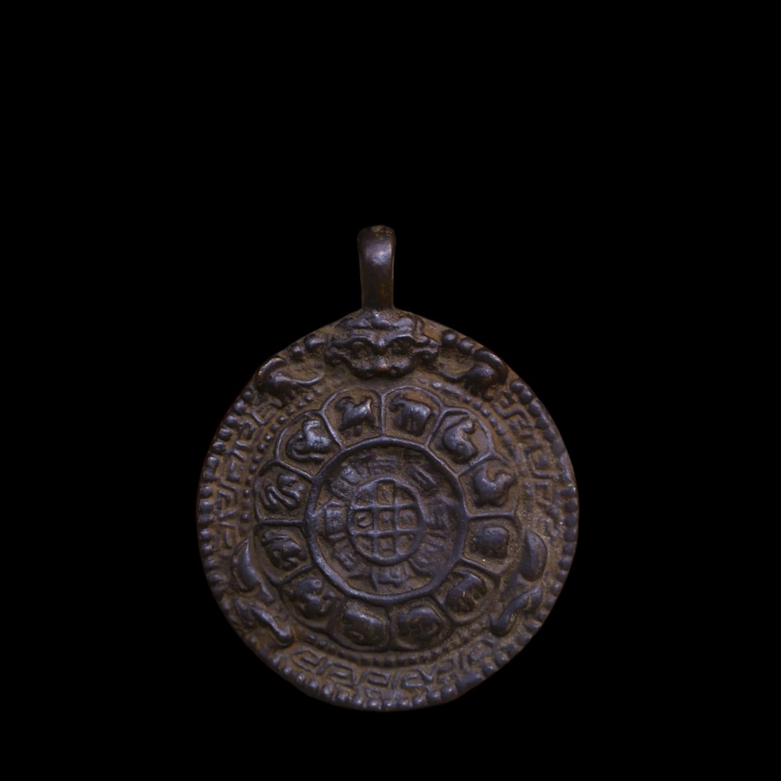 Asian Bronze Cinnabar Zakiram Buddha Amulet Dharma: Size: Height 5.8 cm - Length 4.6 cm. Weight 0.2 kg. Materials: Bronze, cinnabar. Condition: Resembles a retro aesthetic. This ritual amulet is depicting the deity Zakiram (the Tibetan goddess of wealt