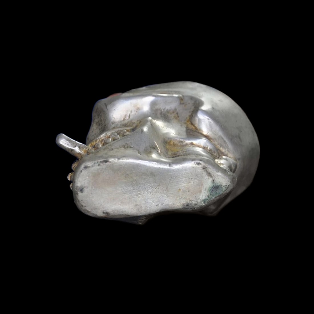 Tibetan Silver Skull Cigarette Pattern Figurine - 4
