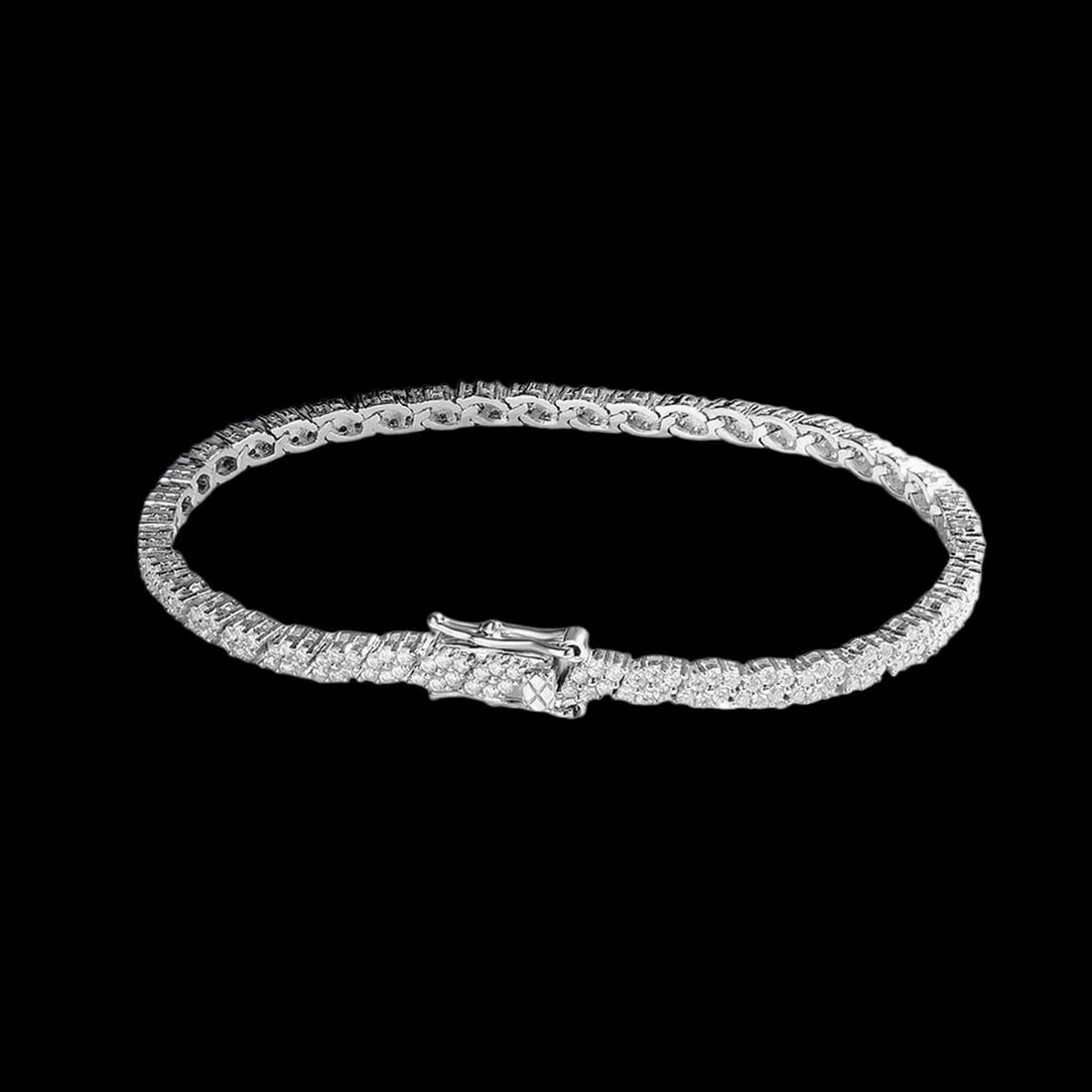 Diamond Shaped Moissanite Bracelet 925 Silver: Size: Width 3 mm - Length 18 cm. Weight 9.24 g. Materials: S925 silver, moissanite. Condition: New. This diamond and moissanite bracelet is a masterfully crafted piece with a bold structural profile t