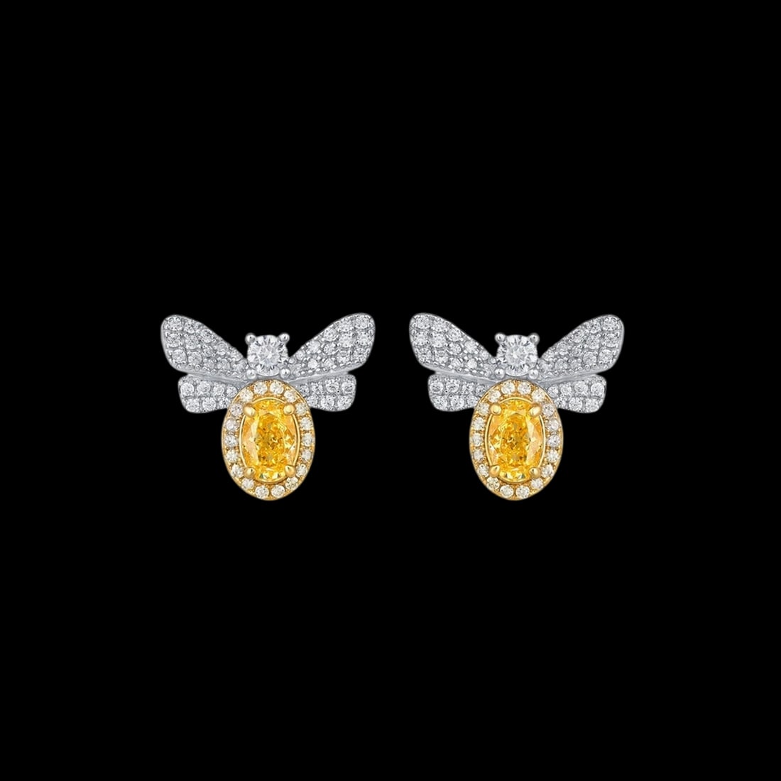 Silver 925 Earrings Yellow Beez Shape Pattern: Size: Height 13 mm - Width 12 mm. Weight 1.90 g. Materials: S925 silver, carbon. Condition: New. Crafted from sterling silver, these bee stud earrings feature a bold, structural profile. The